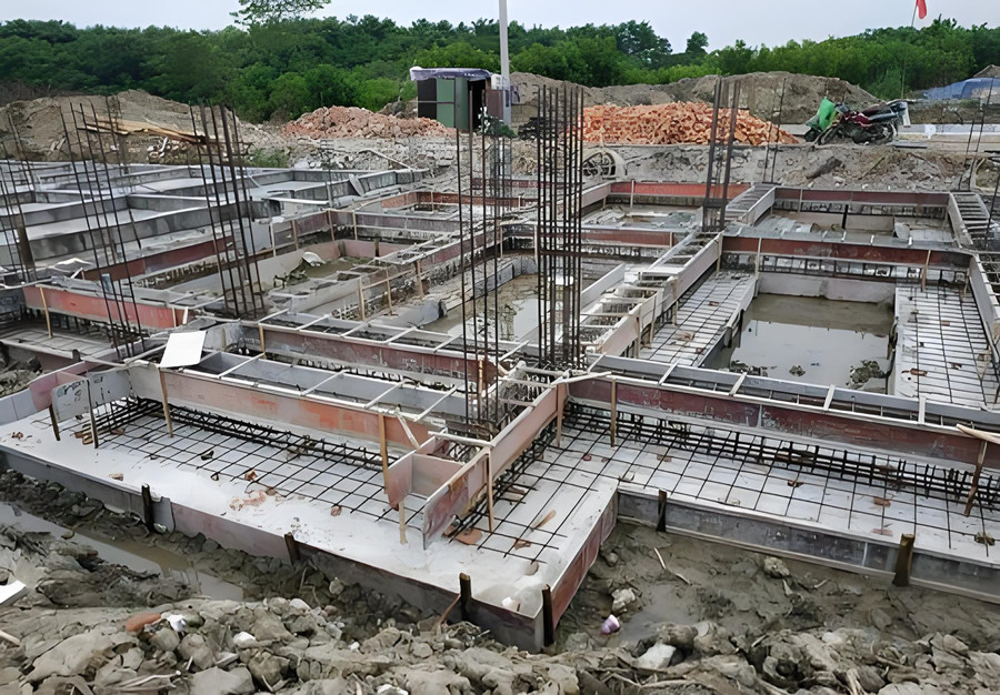輕鋼別墅打地基好還是水泥地好？誰主沉浮呢