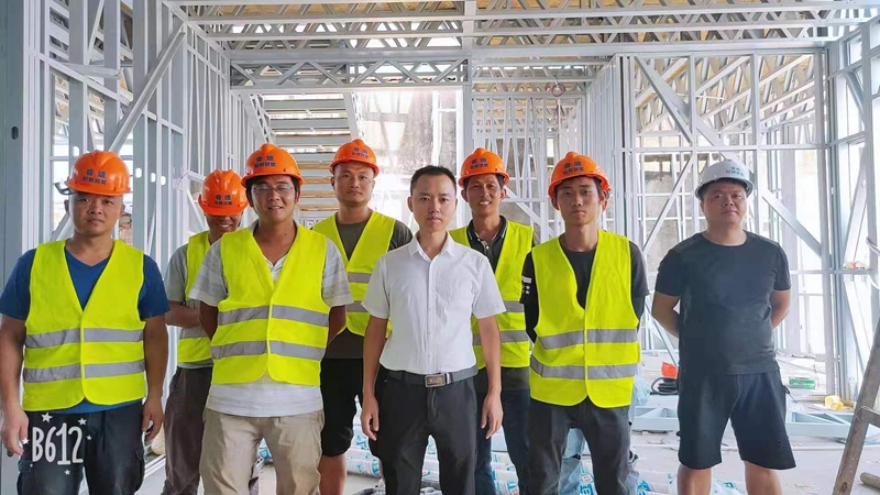 輕鋼別墅需要專業人員安裝嗎?睿婕輕鋼別墅為您分析